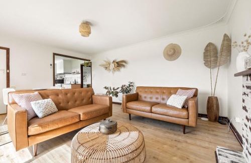 Burnside House | Farm View Cottage