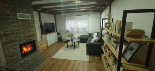 Valaska Bela House | Farma Opačitá