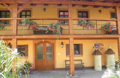 Broumov House | Farma Wenet