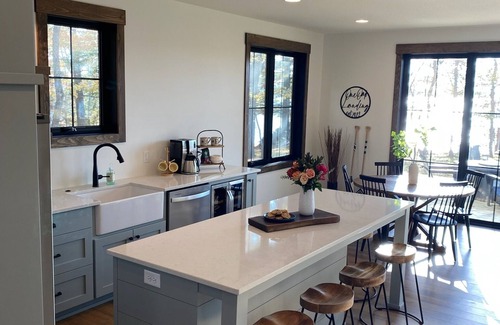 Crosslake Cabin | Farmhouse Cabin ON Lower Whitefish Lake with bunkroom