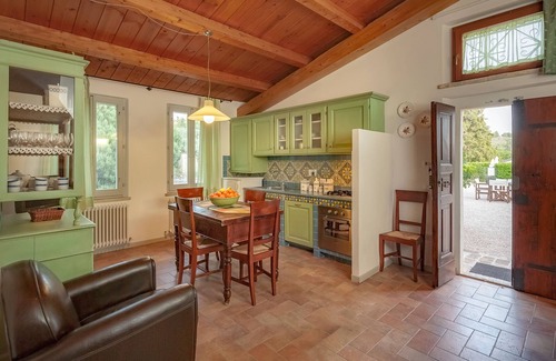 Spello Apartment | Farmhouse holidays in Umbria, the green heart of Italy, amongst art and nature.