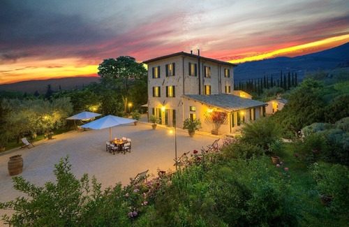 Spello Apartment | Farmhouse holidays in Umbria, the green heart of Italy, amongst art and nature.