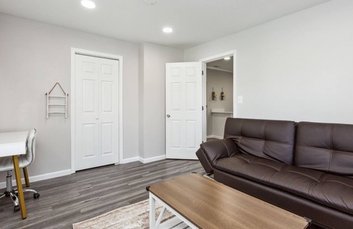 Dorsey House | Farmhouse-Style Home in Hanover!*Near BWI*