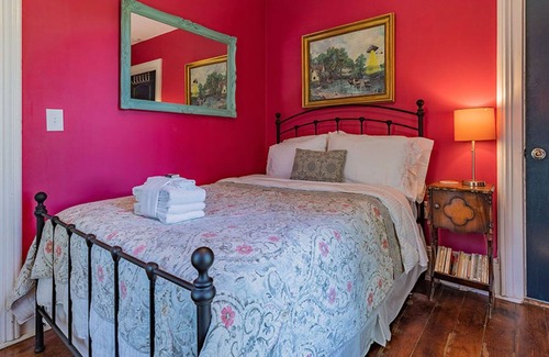 Fontana Bed & Breakfast | Farmstay outside of Kansas City