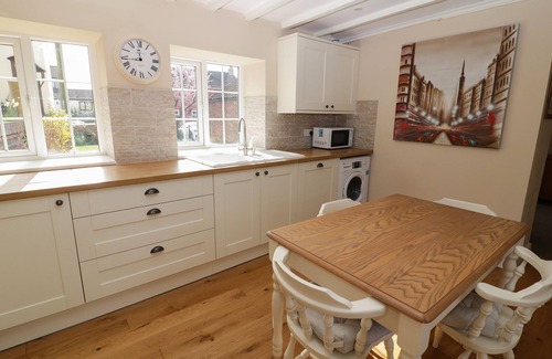 Sturton By Stow Cottage | Farriers Cottage