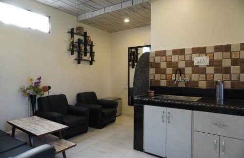 Srinagar House | Farsal Villa