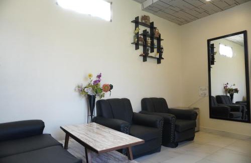 Srinagar House | Farsal Villa