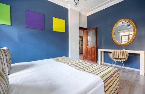 Kaleici Apartment | Fascinating Flat near Hadrians Gate