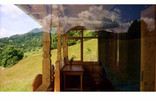 Viseu de Sus House | Fascinating holiday home in the middle of the Maramureş mountains
