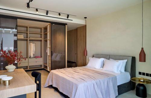 Piraeus Apartment | Fasma Suites Luxury Apartments in Piraeus