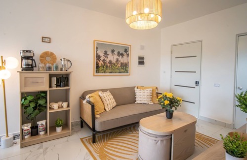 Los Melones Apartment | Fast Starlink Net | Poolside | Artisan Coffee Bar