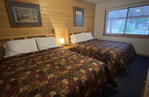 Redding Cabin | Fawndale Lodge