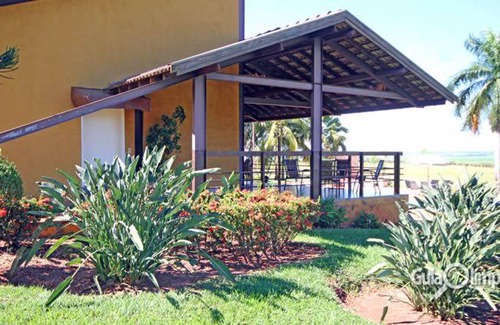 Olimpia House | Fazenda Brinsini 1 km dos Parques, espaço enorme