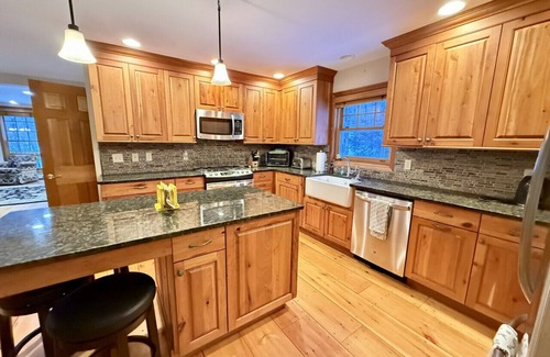 Winhall House | Featuring hot tub, pool table and sauna!