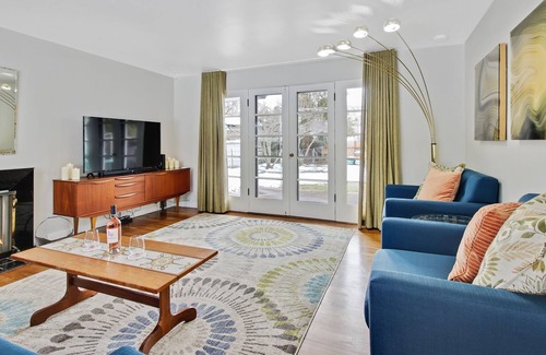 Franklin - Randolph House | Feeling Groovy Vintage 1960’s Home in Boise Bench 3 bed/3 bath