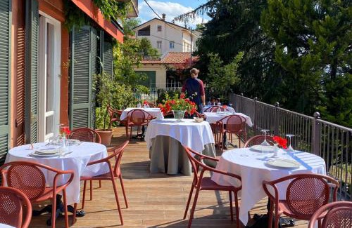 Monforte d'Alba Hotel | Felicin - Ristorante Albergo "Dimora Storica"