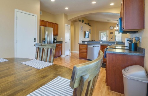 Fletcher Heights House | Fenced Backyard and Fire Pit Bright Peoria Home!