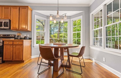 Apex House | Fenced In|Pets OK|By DT Apex|King Bed|EV Charger