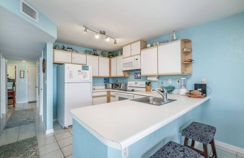 Cedar Key Condo | Fenimore Mill 5A - Open Gulf View, Pool & Hot Tub!