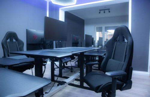 Dahl Apartment | Ferien und Gamingwohnung