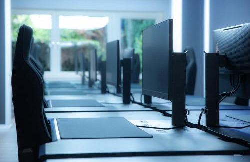 Dahl Apartment | Ferien und Gamingwohnung