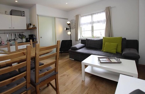 Dolitz Apartment | Ferienwohnung am Goethepark in Leipzig