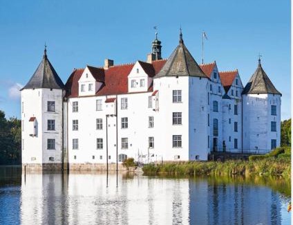 Gluecksburg Apartment | Ferienwohnung am Schlosspark