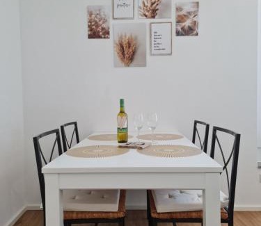Waldkirch Apartment | Ferienwohnung an der Allee
