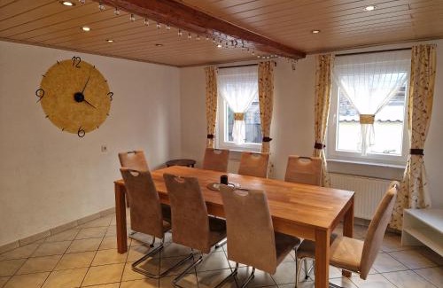 Zeiskam House | Ferienwohnung Blumenshein bei Speyer Karlsruhe Familienfreundlich 5 Pers