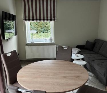 Patzig Apartment | Ferienwohnung Holzerland