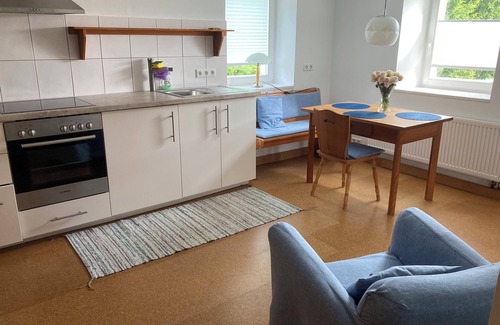 Bischofswerda Apartment | Ferienwohnung im Ehemaligem Bauernhaus mit Großem Wiesengrundstück