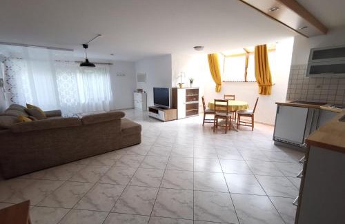 Muehlhausen-Ehingen Apartment | Ferienwohnung Jasmin & Alex