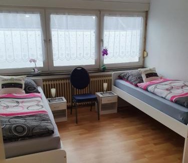 Schiefbahn Apartment | Ferienwohnung Linden