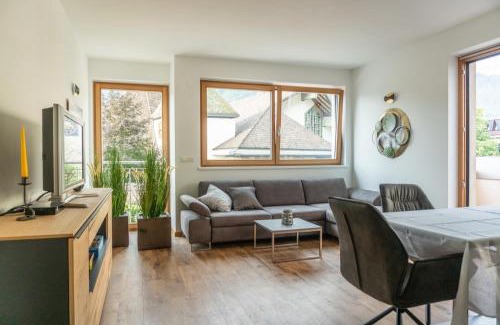 Lagundo Apartment | Ferienwohnung mit Garage, Fahrradraum und sehr großer sonnenverwöhnten Terrasse
