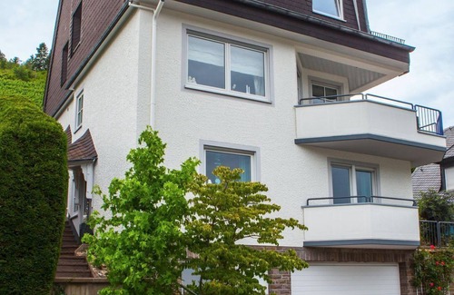 Klotten Apartment | Ferienwohung zum Moselsteig - apartment/flat, shower or bath, WC, balcony