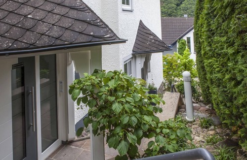 Klotten Apartment | Ferienwohung zum Moselsteig - apartment/flat, shower or bath, WC, balcony