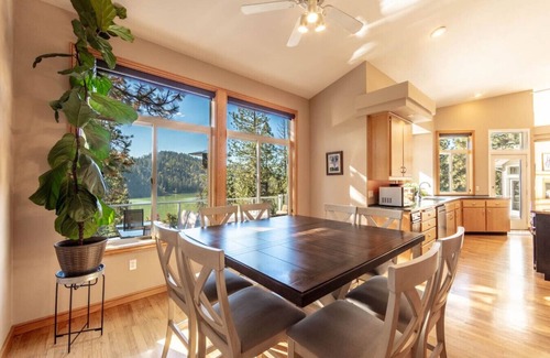 Coeur d'Alene Apartment | Fernan`s Finest Lake Views!