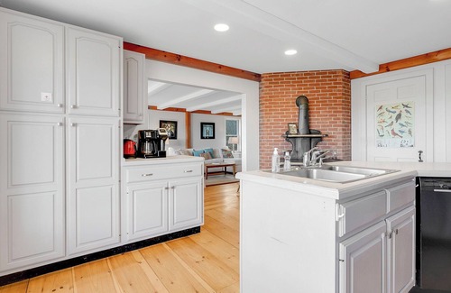 Mac Mahan House | Ferndale House; Woods and Water Views