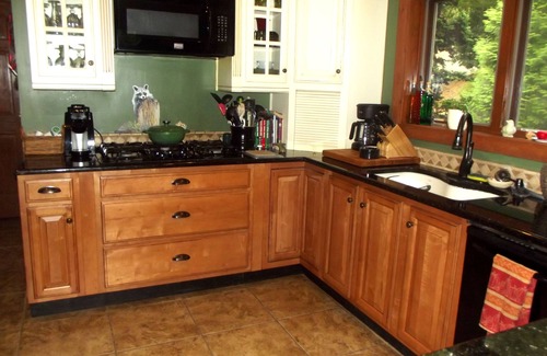 Chatsworth House | Fernwood's Rustic Elegance-Now booking long term vacation stays-90 day minimum