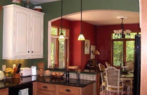 Chatsworth House | Fernwood's Rustic Elegance-Now booking long term vacation stays-90 day minimum