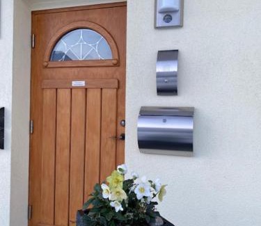 Buchenau Apartment | Fewo Rheinwein 1 "ausgezeichnet zum wandern und radfahren" mit Wallbox