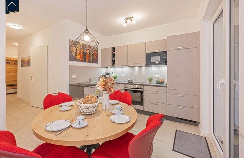 Koelpinsee Apartment | FeWo SonnenReich - Modern vacation apartment in Kölpinsee with balcony - only 600 m from the