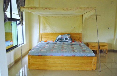 Ruhengeri House | Fidos Guest House & Safaris