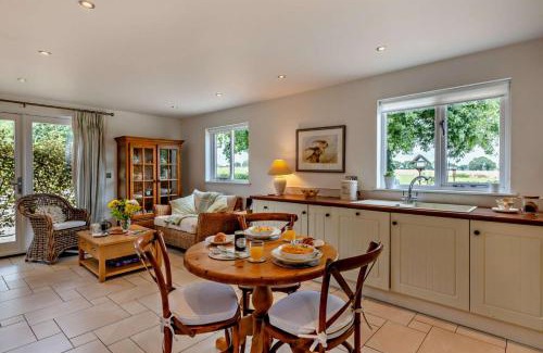 Frinton-on-Sea House | Field House Lodge