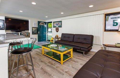 Green Bay House | Field of Dreams by Simple Life Rentals