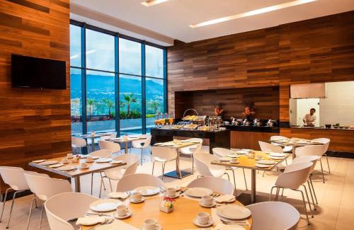 Tuxtla Gutierrez Hotel | Fiesta Inn Tuxtla Fashion Mall