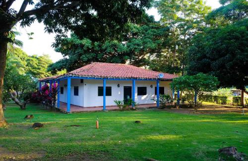 Palomino Hotel | Finca del Rio Palomino