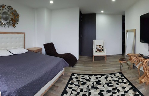 Copacabana Villa | Finca La Esmeralda, Con Todos Los Lujos.