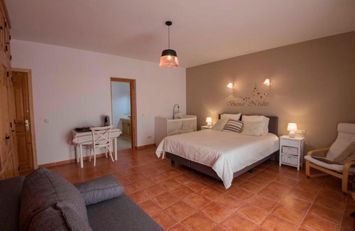 Cajiz Bed & Breakfast | Finca la Vida Tranquila