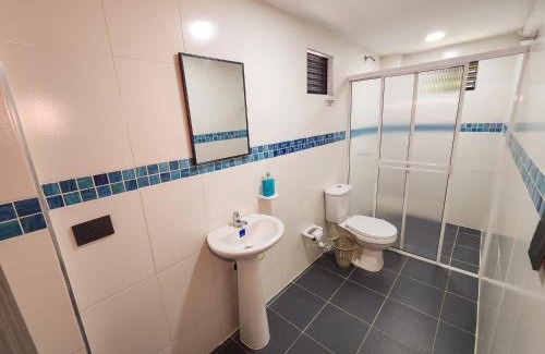 Portachuelo Villa | Finca,lago de pesca,piscina natural,moderna